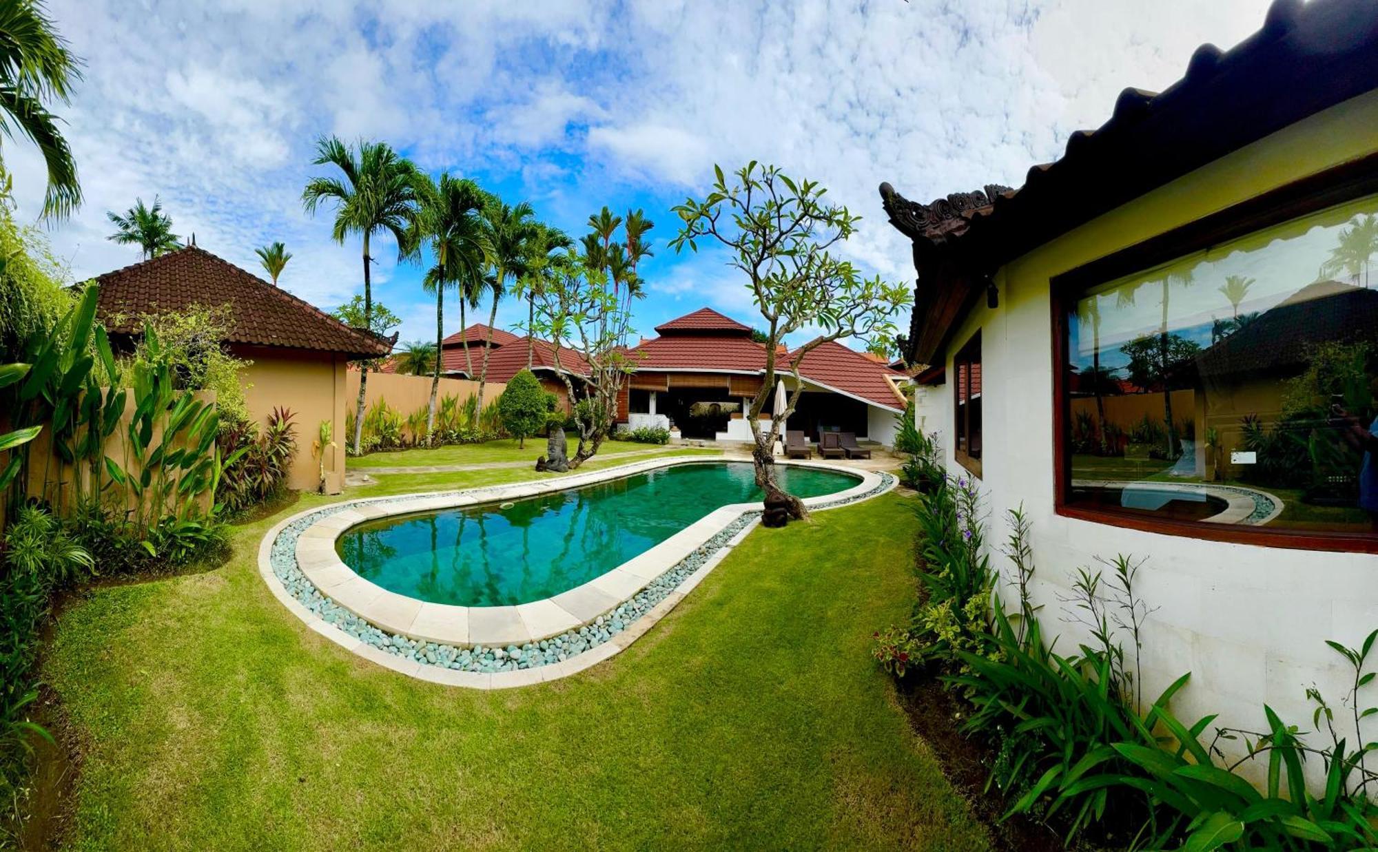 Bali Dyana * Seminyak (Bali)